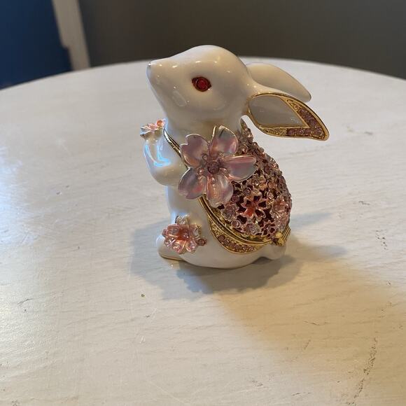 Tokyo Ginza Picals Jewelry Box Moon‎ Rabbit With Crystal Zodiac Decoration Year - Picture 1 of 4